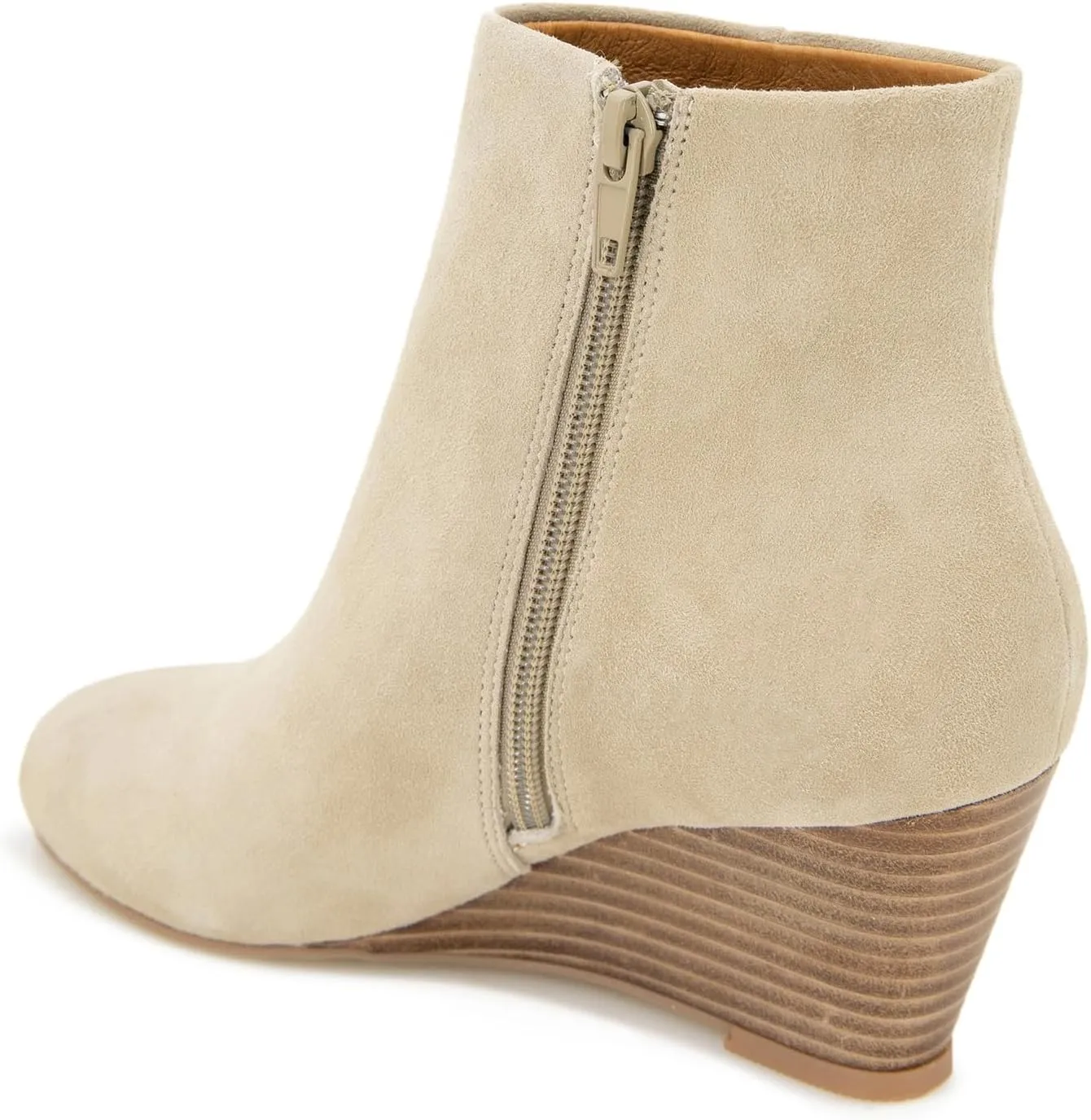 André Assous Women's Kora Featherweight Bootie Ankle Boot