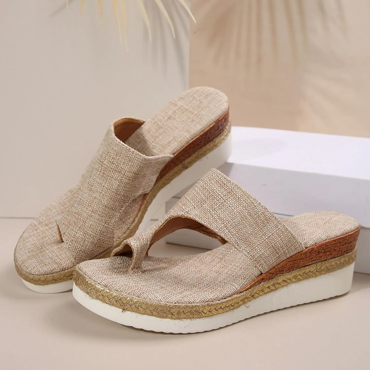 Beach Sandals for Woman Casual Summer Flip Flops Clip Toe Flat Sandal White Platform Hiking Workout Shoes