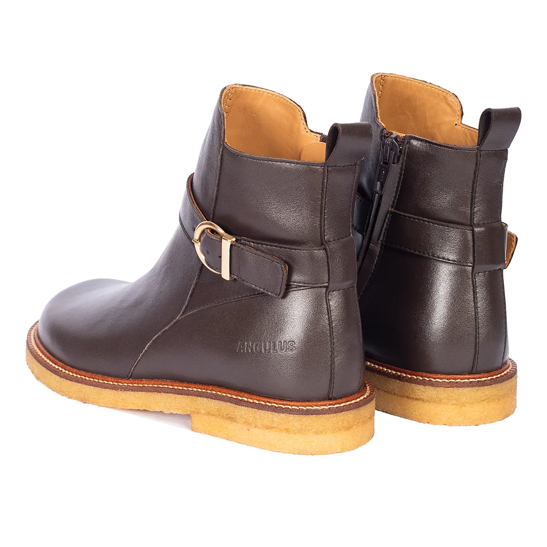 Boot with buckle detail