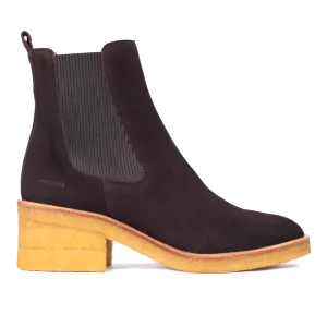 Chelsea boot with elastic