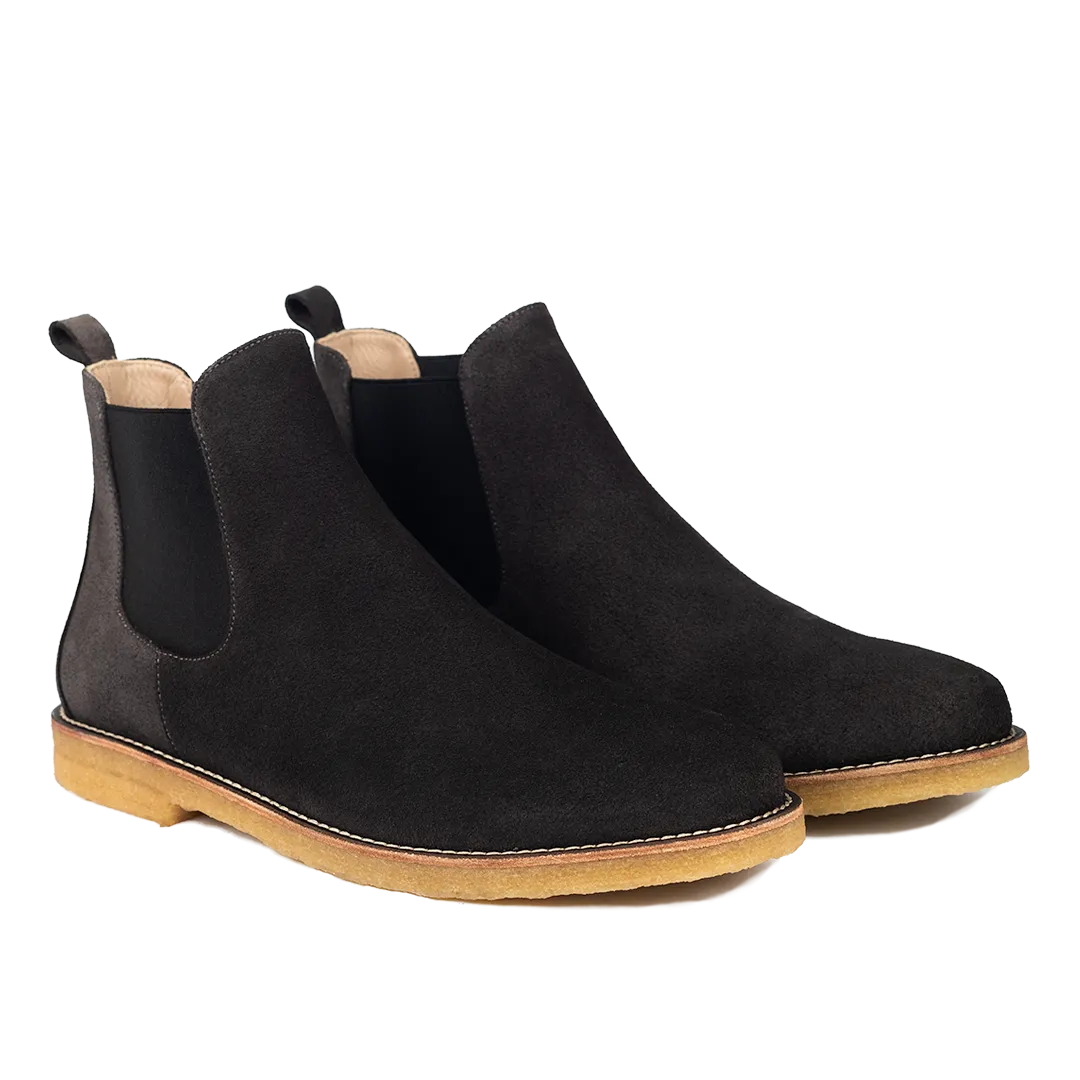 Chelsea boot with elastic