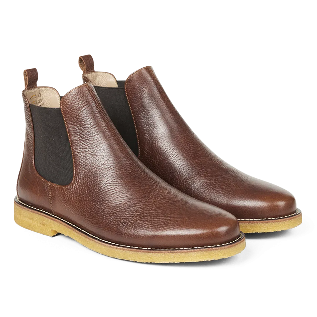 Chelsea boot with elastic