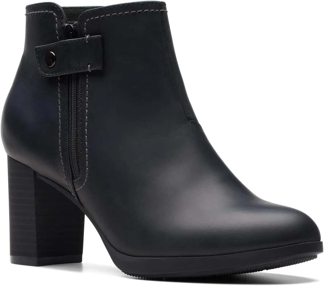 Clarks Women's Bayla Glow Fashion Boot