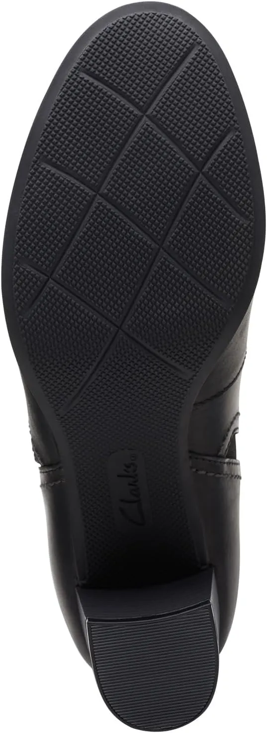 Clarks Women's Bayla Glow Fashion Boot
