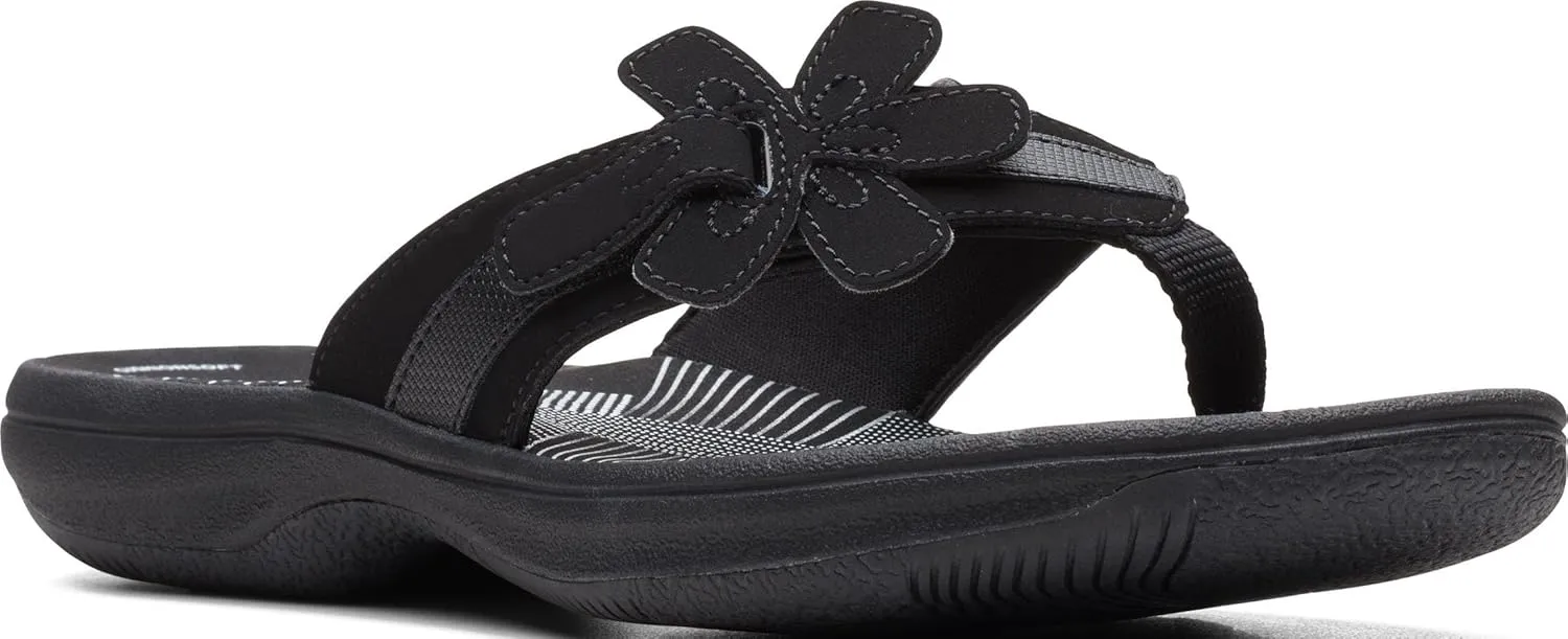 Clarks Womens Breeze Sea Flip-Flop Sandals - Comfortable Flip Flop with Adjustable Hook and Arch Support - Casual Summer Wearing Cloudsteppers for Everyday