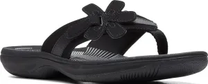 Clarks Womens Breeze Sea Flip-Flop Sandals - Comfortable Flip Flop with Adjustable Hook and Arch Support - Casual Summer Wearing Cloudsteppers for Everyday