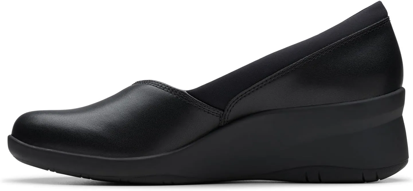 Clarks Women's Suttyn Walk Loafer