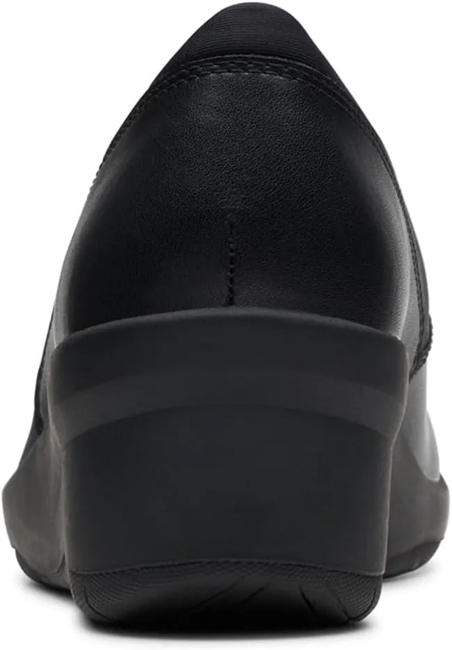 Clarks Women's Suttyn Walk Loafer