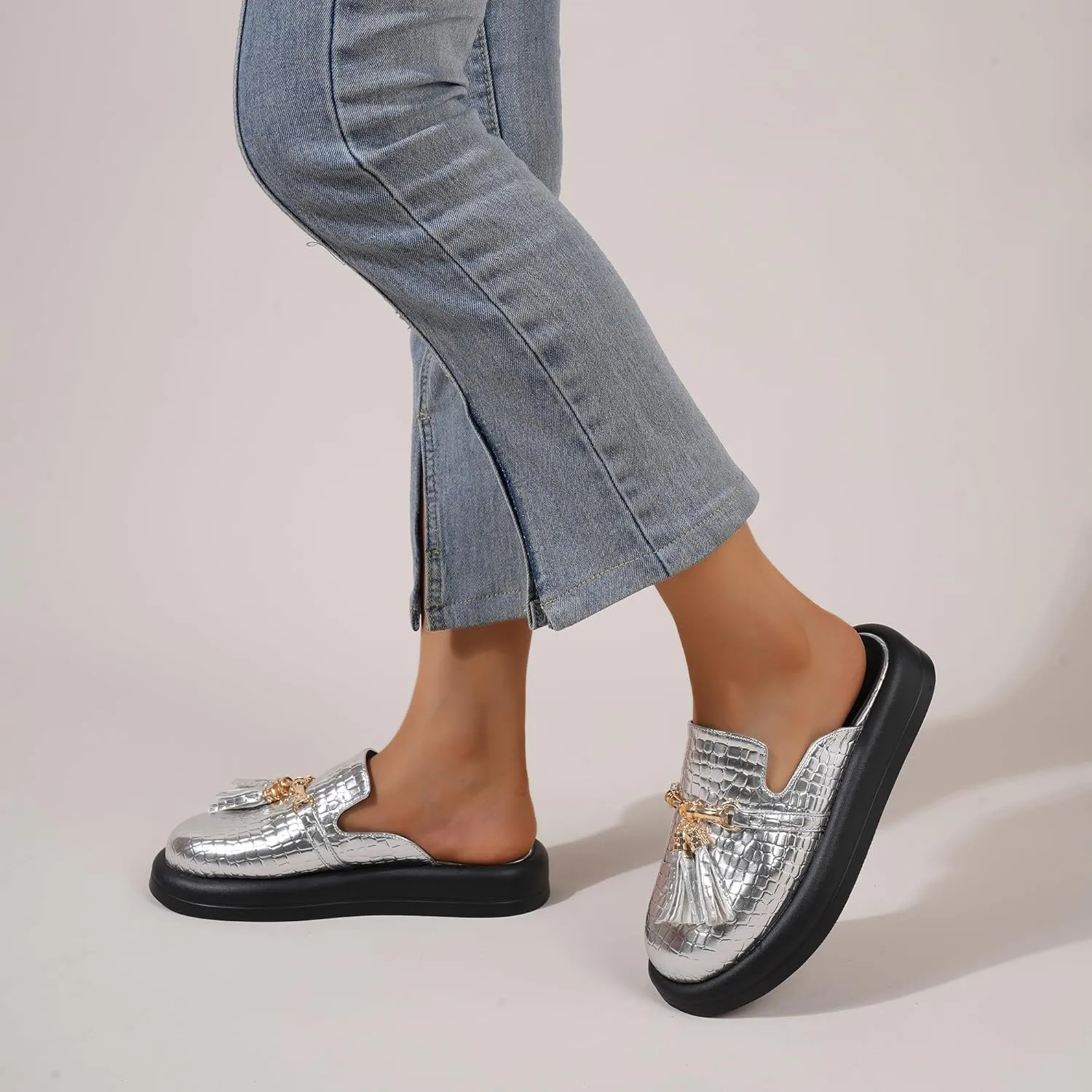 Dumalum Mules for Women Flats Closed Round Toe Slip on Sandals Comfortable Loafers Slides Shoes with Metal Chain Decor