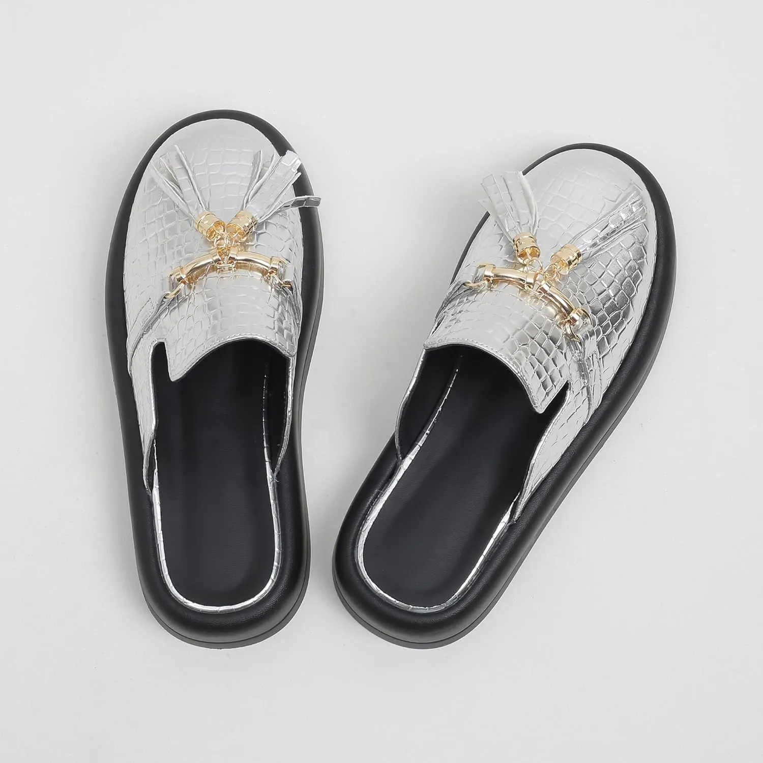 Dumalum Mules for Women Flats Closed Round Toe Slip on Sandals Comfortable Loafers Slides Shoes with Metal Chain Decor
