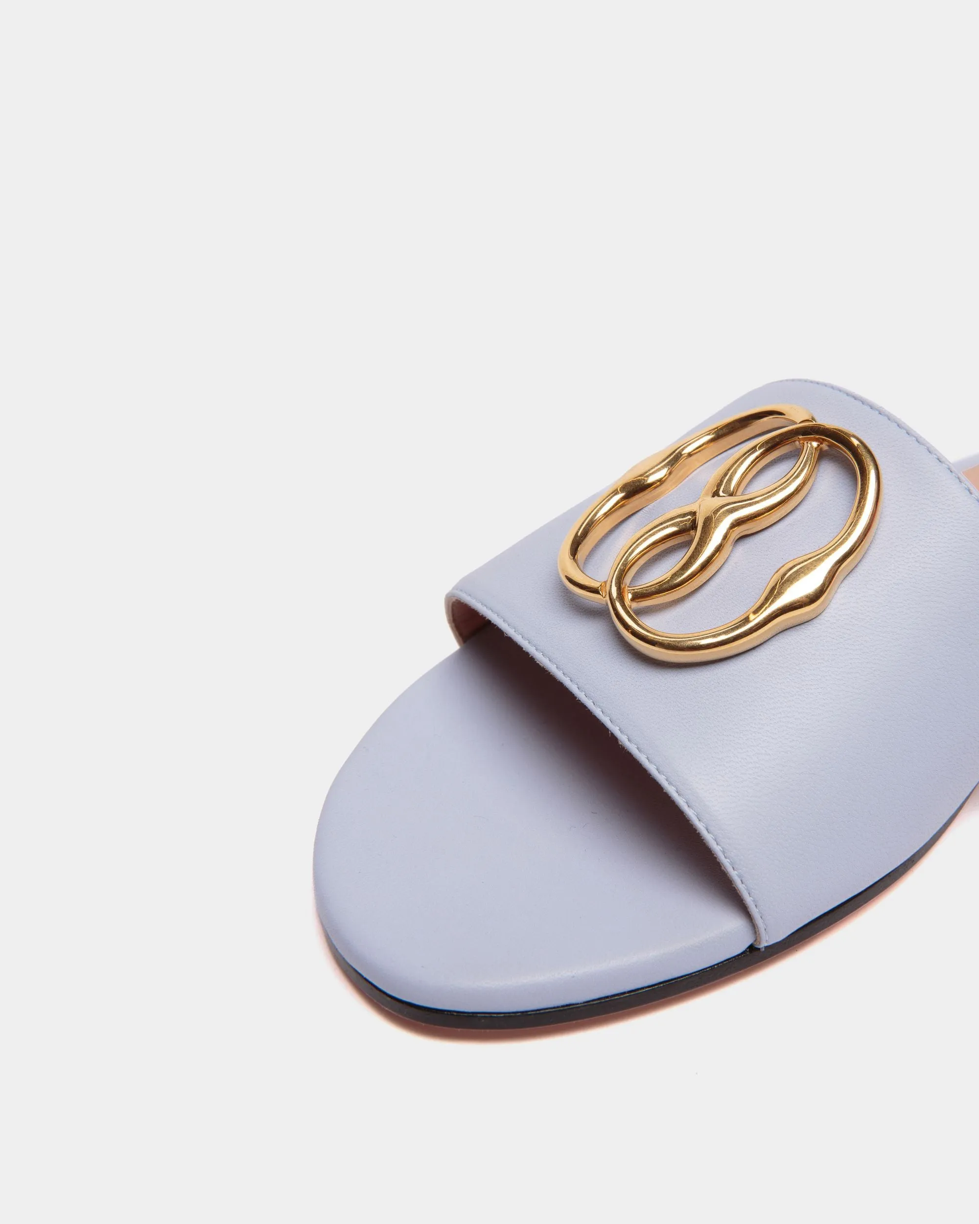 Emblem Flat Slide in Nappa Leather