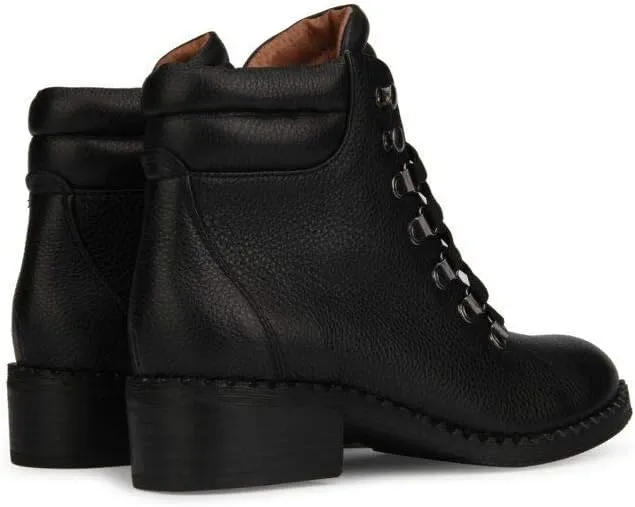 Gentle Souls by Kenneth Cole Women's Brooklyn Ankle Boot