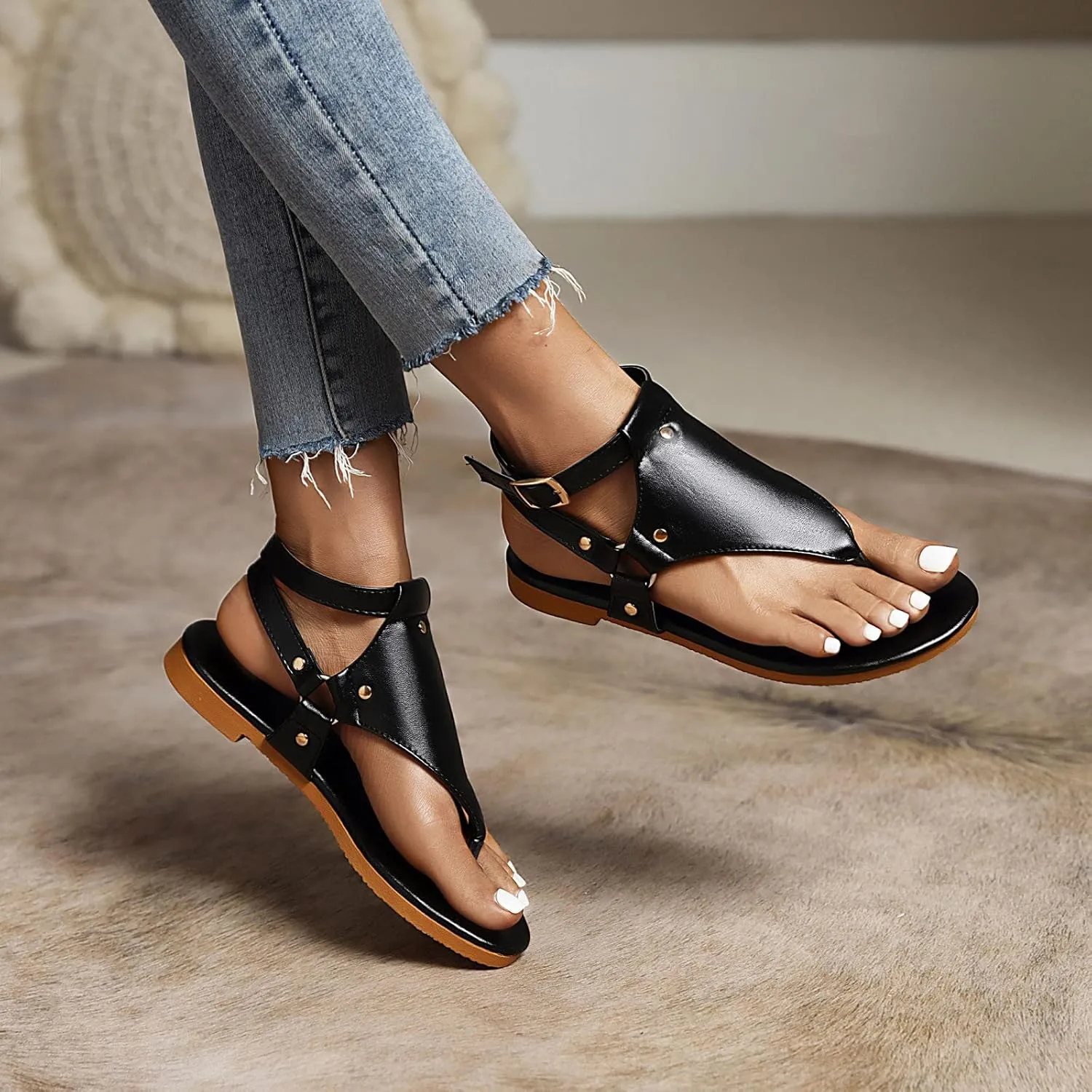 Gladiator Flat Sandal for Women Fashion Snakeskin Print Thong Strap Buckle Clip Toe Studded Roman Shoes Summer Comfortable Casual Beach Shoes