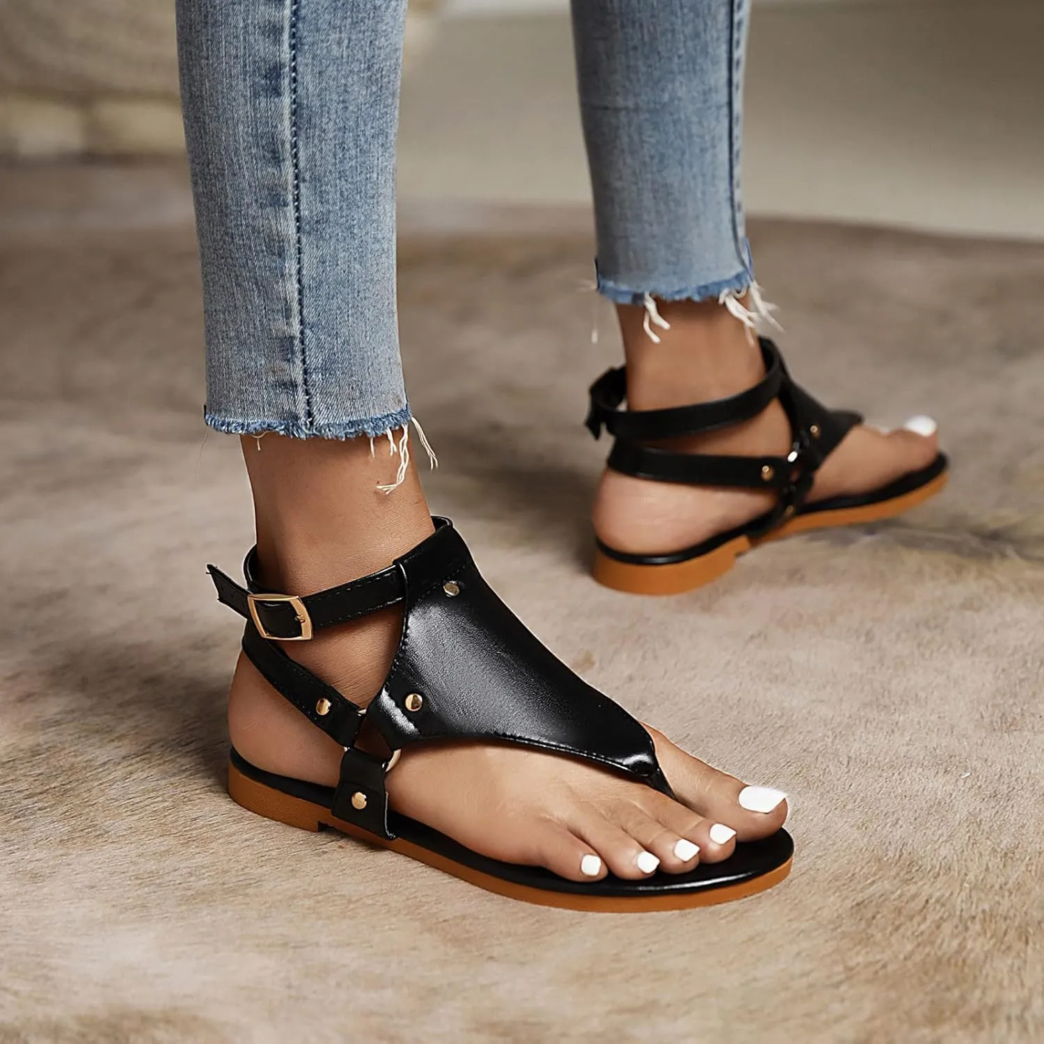 Gladiator Flat Sandal for Women Fashion Snakeskin Print Thong Strap Buckle Clip Toe Studded Roman Shoes Summer Comfortable Casual Beach Shoes