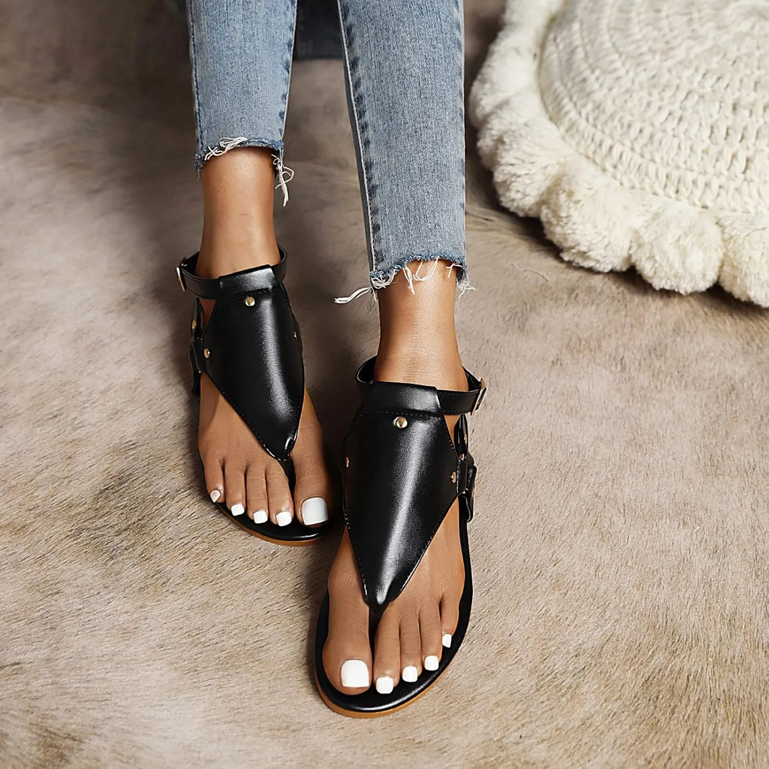 Gladiator Flat Sandal for Women Fashion Snakeskin Print Thong Strap Buckle Clip Toe Studded Roman Shoes Summer Comfortable Casual Beach Shoes