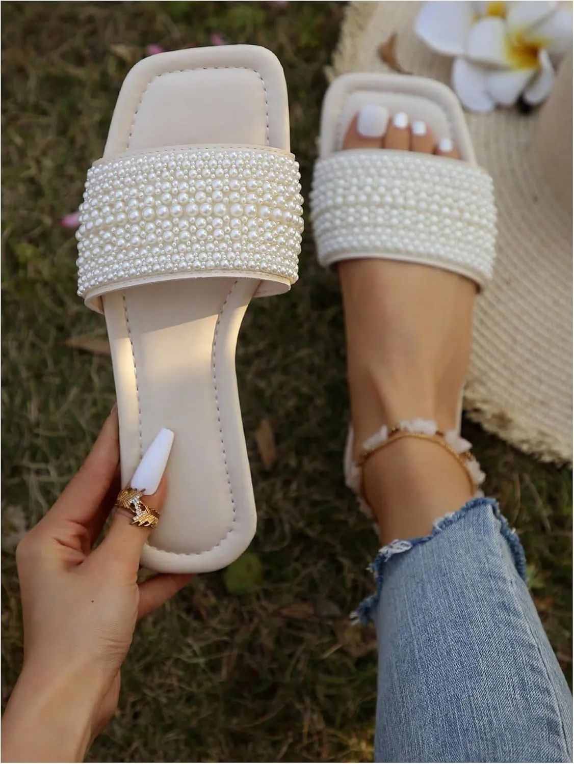 GORGLITTER Women's Pearls Sandals Rhinestone Flat Sandals Dressy Open Toe Slide Sandals
