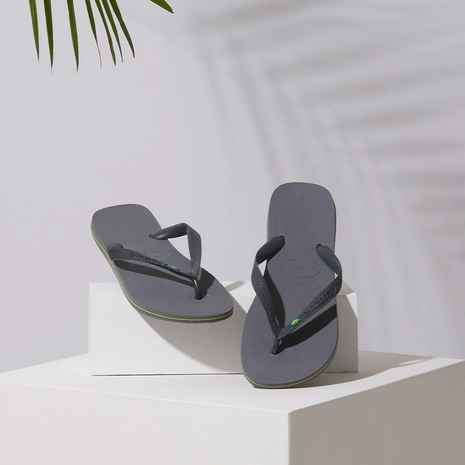 Havaianas Men's Brazil Flip Flop Sandal