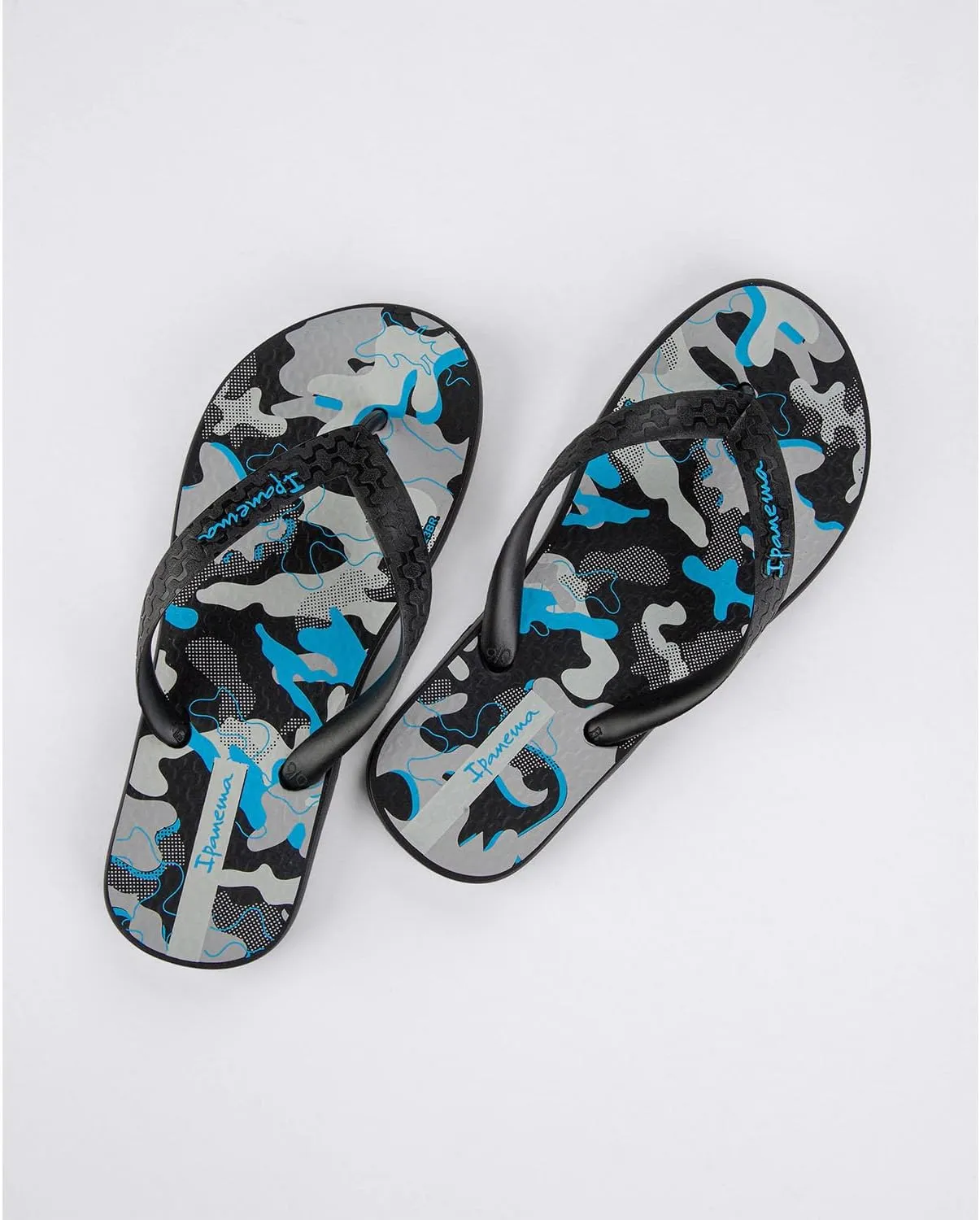 Ipanema Temas XIV Kids Flip Flops - Comfortable & Stylish Unisex Flip Flops for Kids, Bright & Colorful Prints, Non-Slip Sole, Durable, Water Resistant, Easy to Clean