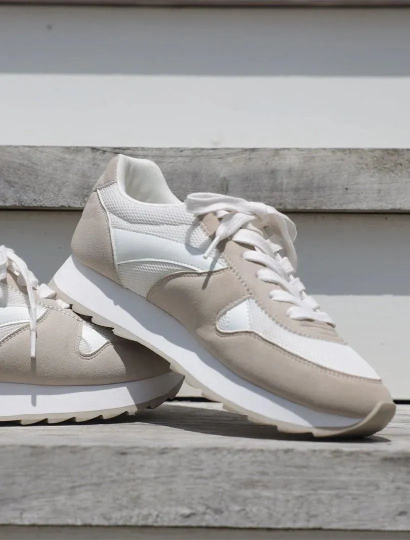 Kendall Sneaker - Beige