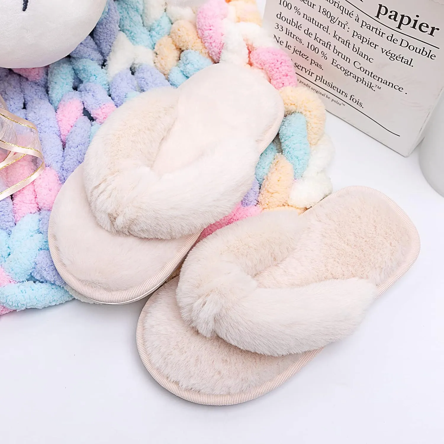 Kids Flip Flop Slippers Soft Plush Fuzzy House Home Thong Slippers for Boys and Girls Open Toe Indoor Outdoor Warm Comfy Slip On