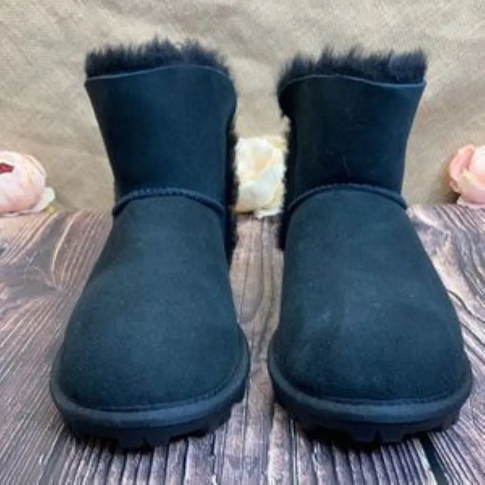 Kirkland Black Faux Fur Winter Ankle Bootie 9M