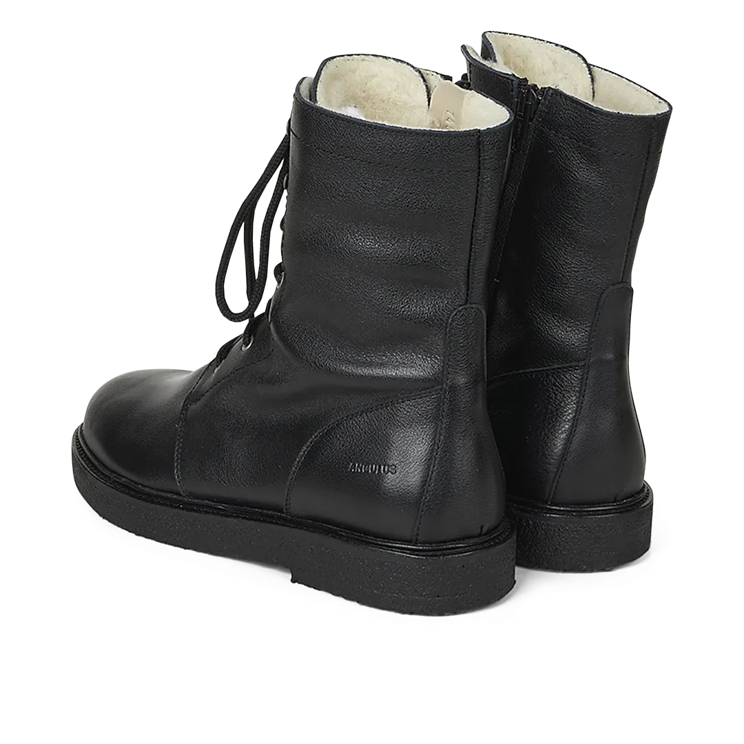 Lace-up boot with wool lining and zipper