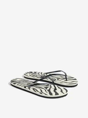 LUNA BLU Black Animal Print Flip-Flop