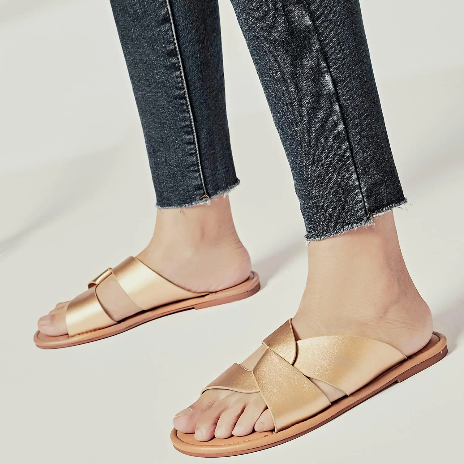 Luoika Women's Wide Width Flat Slides Sandals, Strapy Slide Sandal Slip on Dressy Summer Shoes for Women.