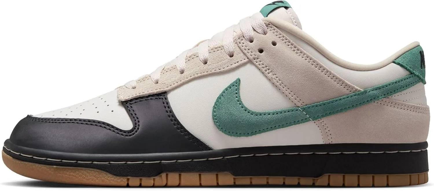Men's Basketball Shoes: Nike Dunk Low in Light Orewood Brown/Black