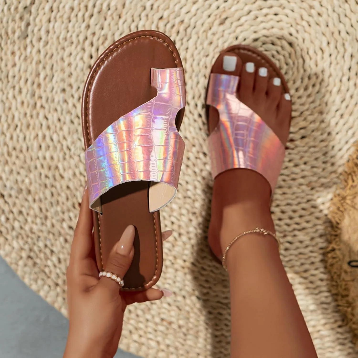 Orthopedic Sandals for Women Split-Toe Flat Slide Slippers Arch Support Flip Flop Sandals Summer Comfort Casual Beach Shoes