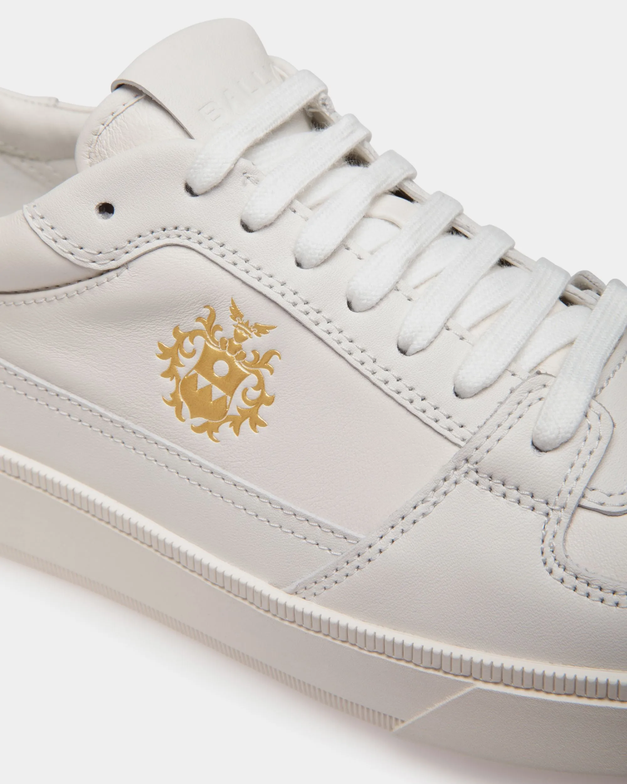 Raise Sneaker In White Leather
