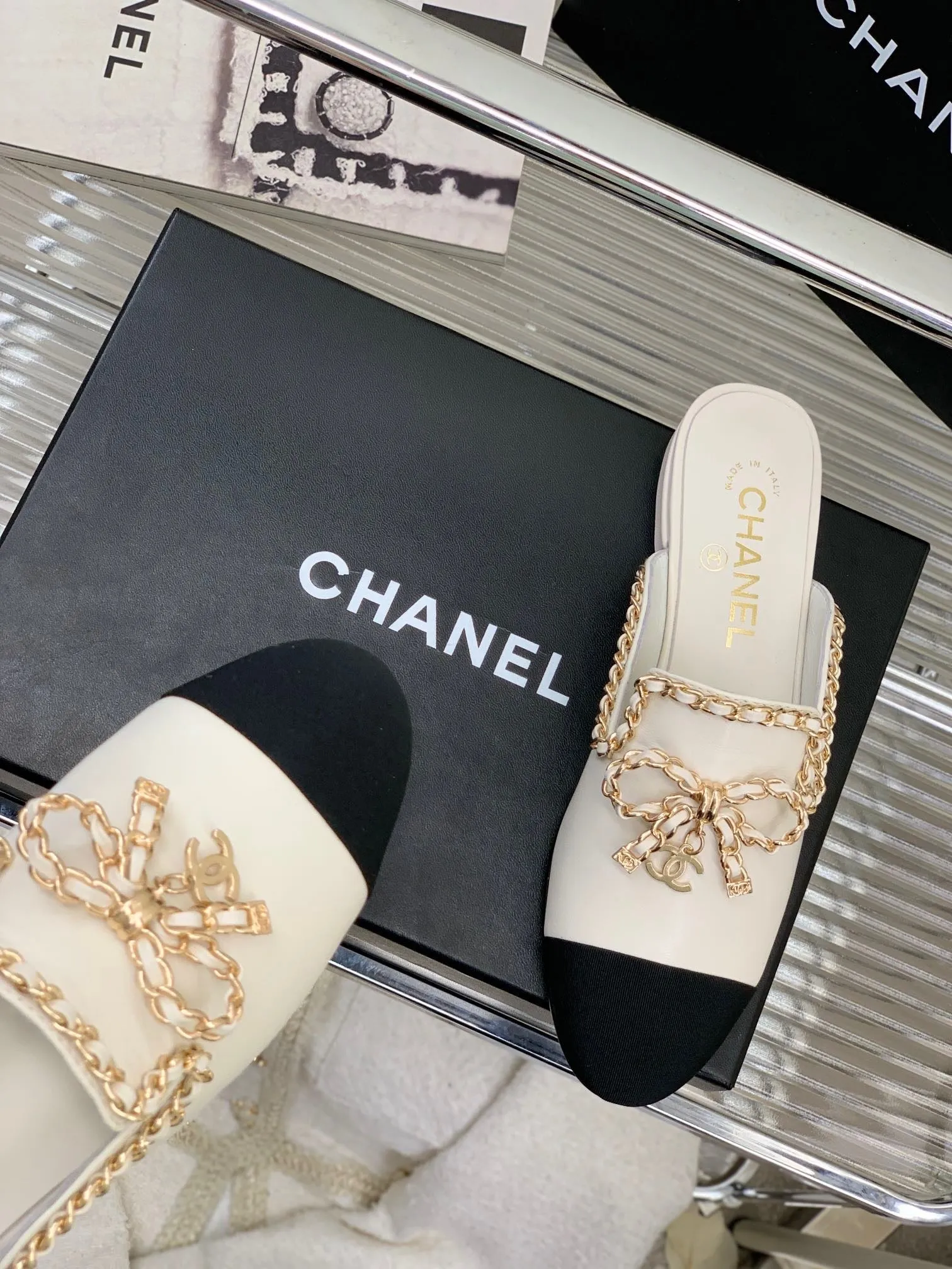 SE1154 CC Slippers / Size4-10