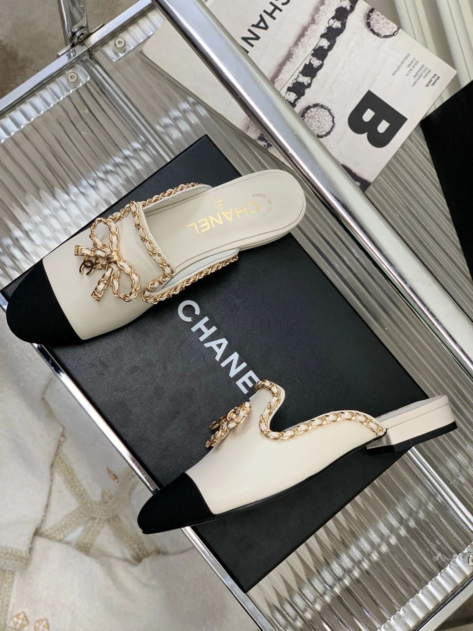 SE1154 CC Slippers / Size4-10