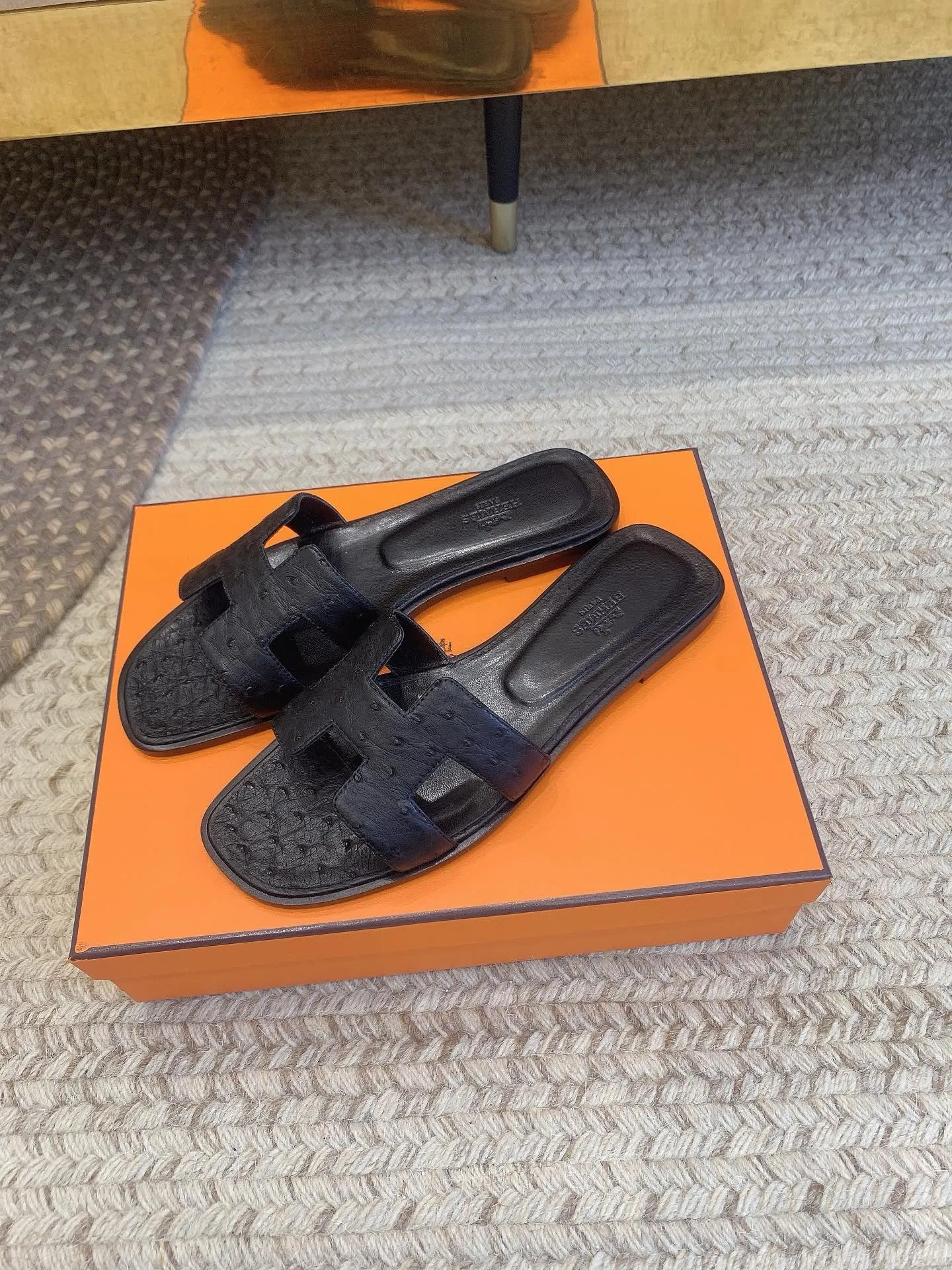 SE1581 Hermes Oran Sandal / Size5-12