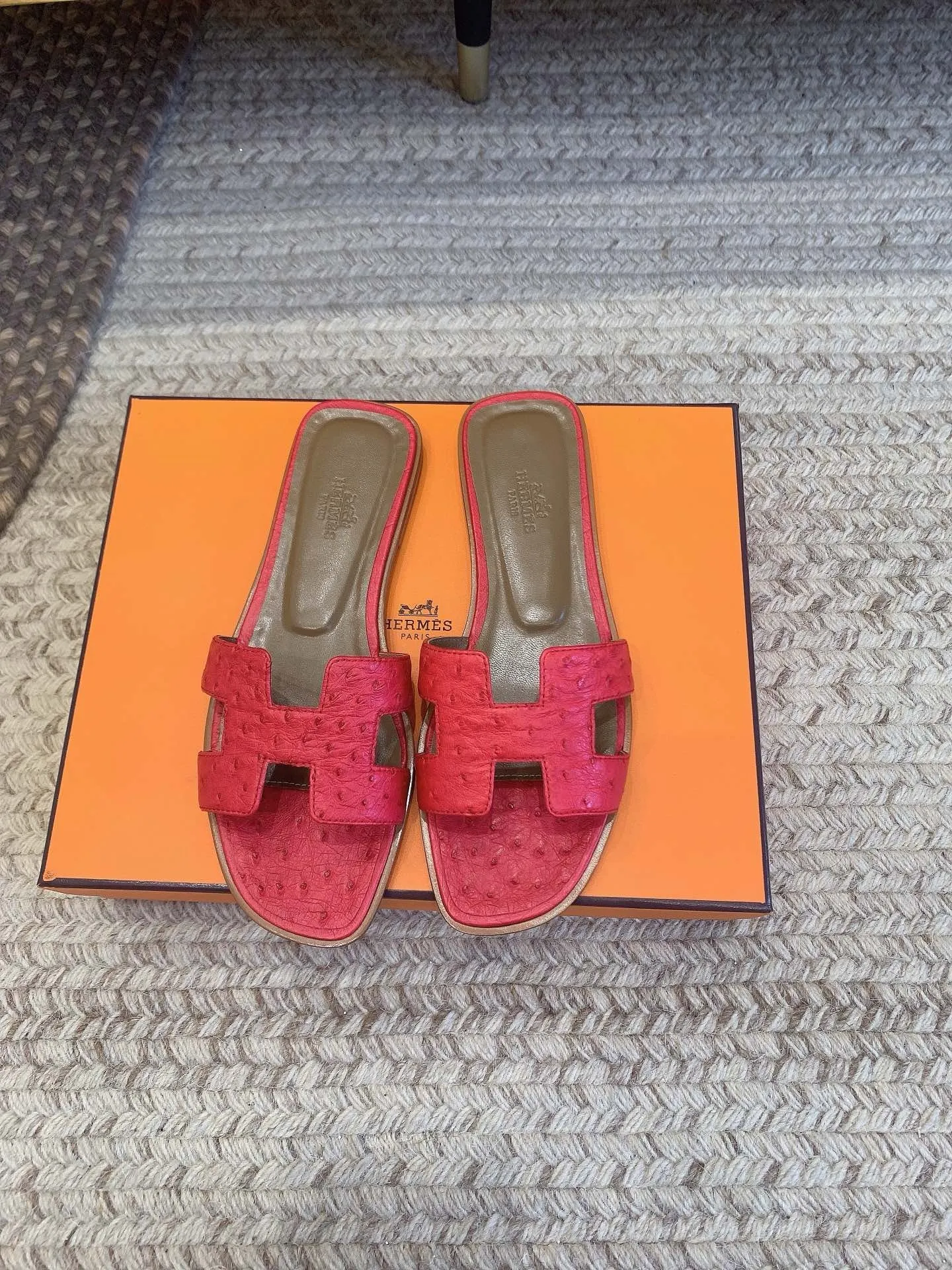 SE1582 Hermes Oran Sandal / Size5-12