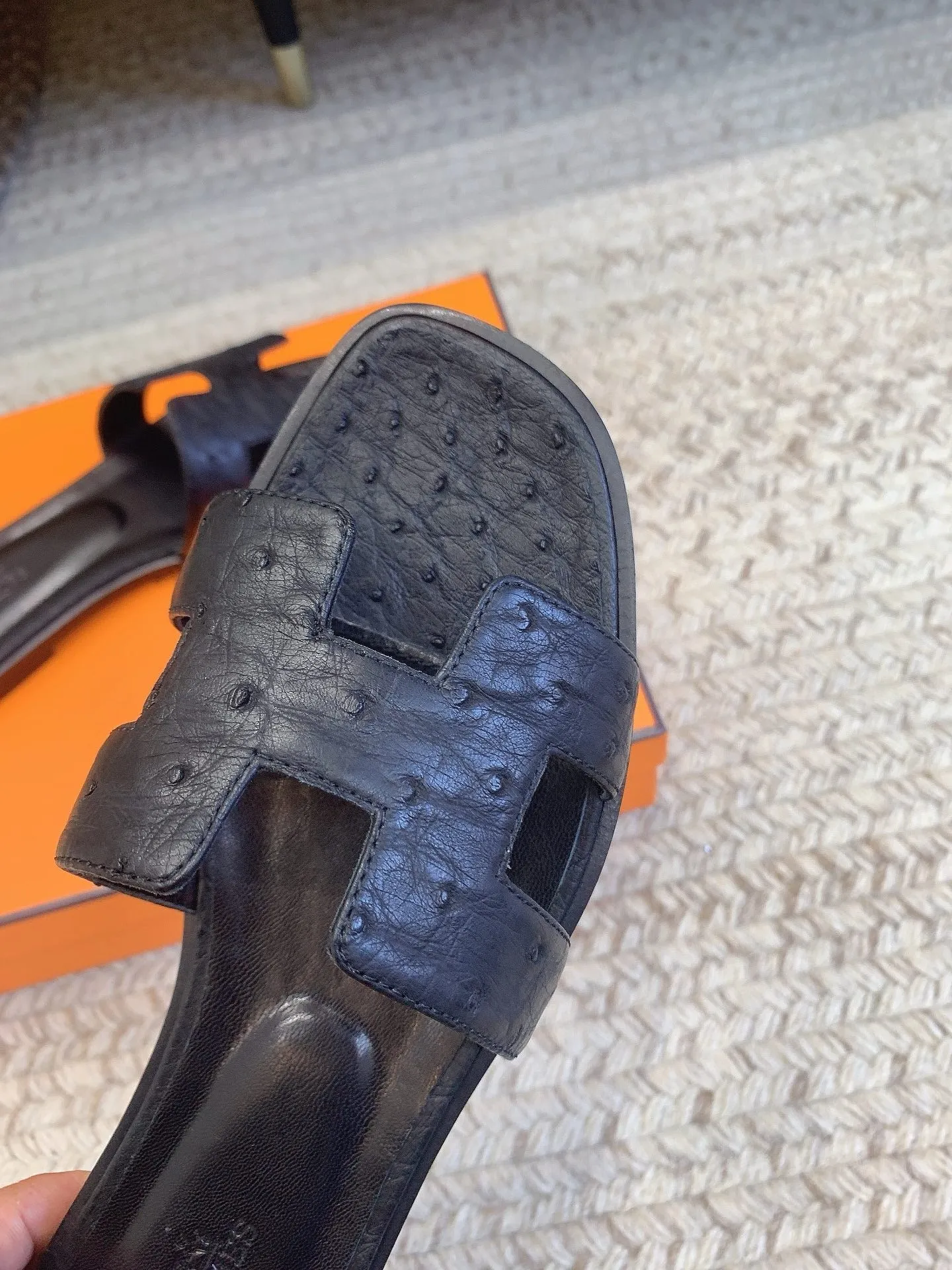 SE1582 Hermes Oran Sandal / Size5-12