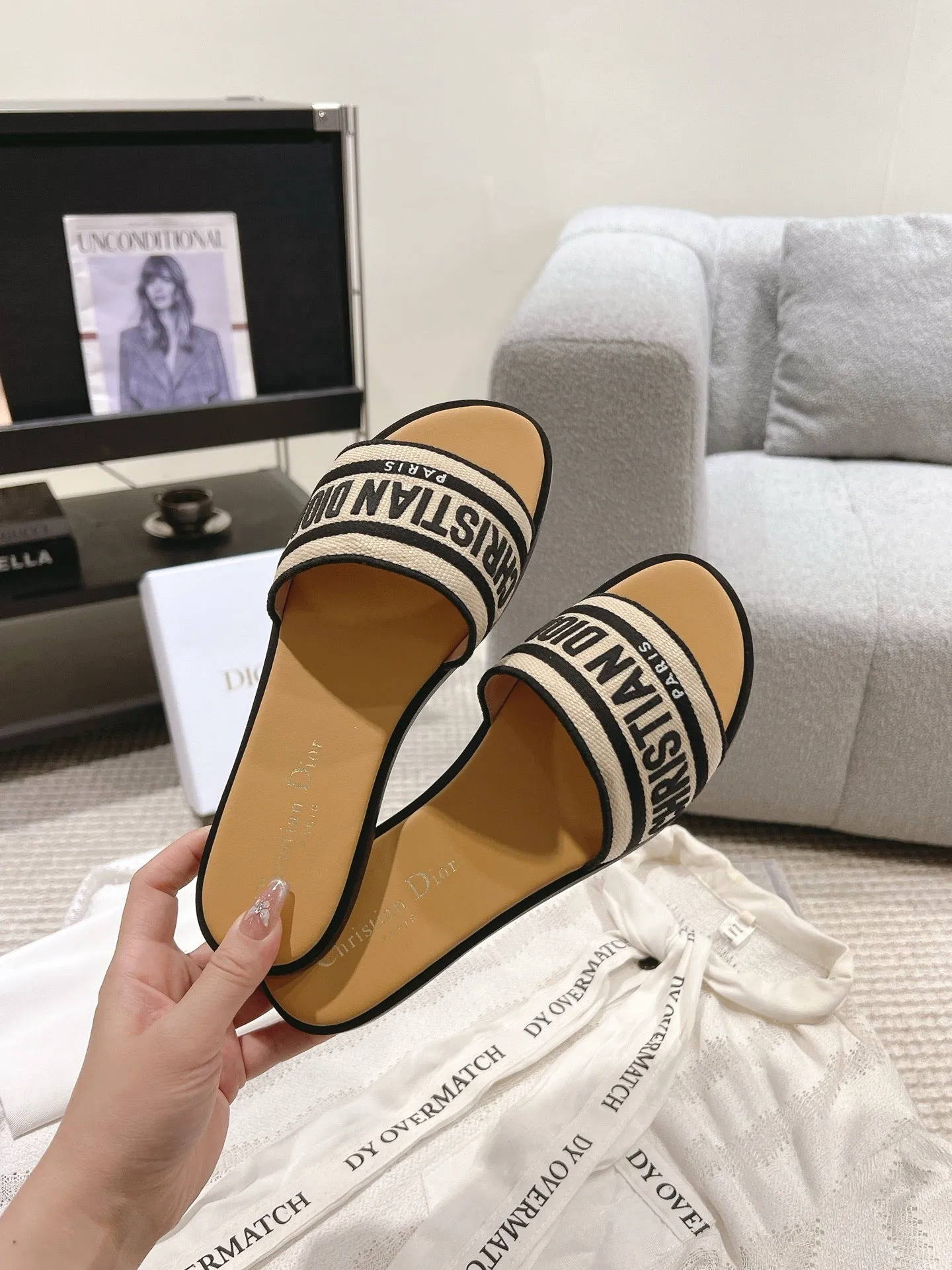 SE1604 Dway Slide / Size4-11