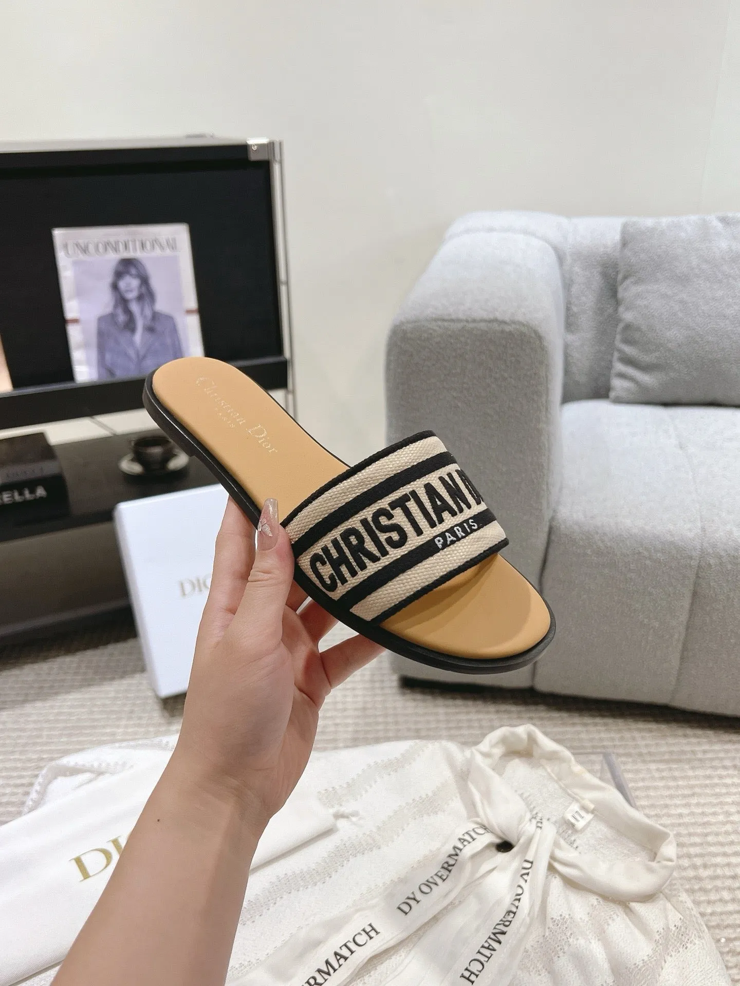 SE1604 Dway Slide / Size4-11