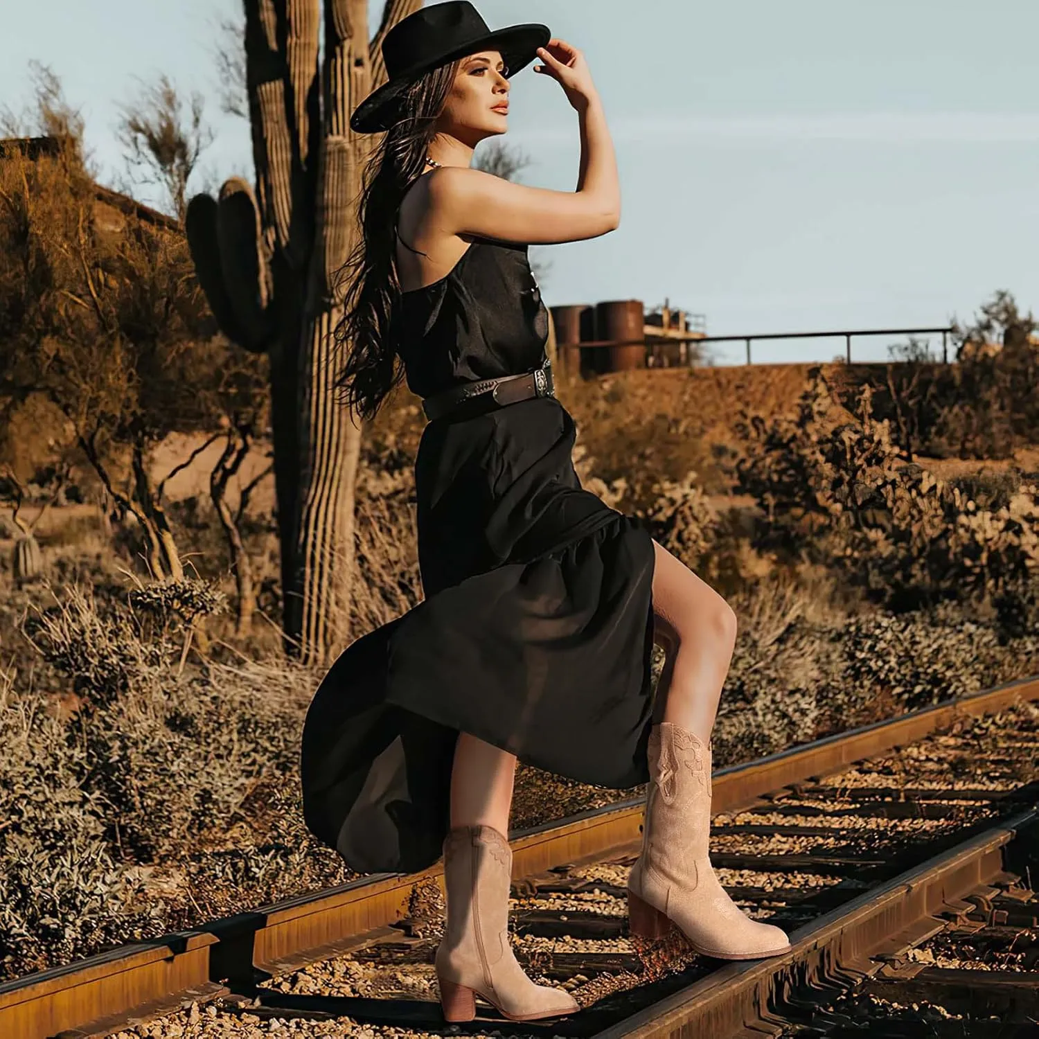 SHIBEVER Cowboy Cowgirl Boots for Women: Western Country High Heel Boots Suede Zipper Mid Calf Booties