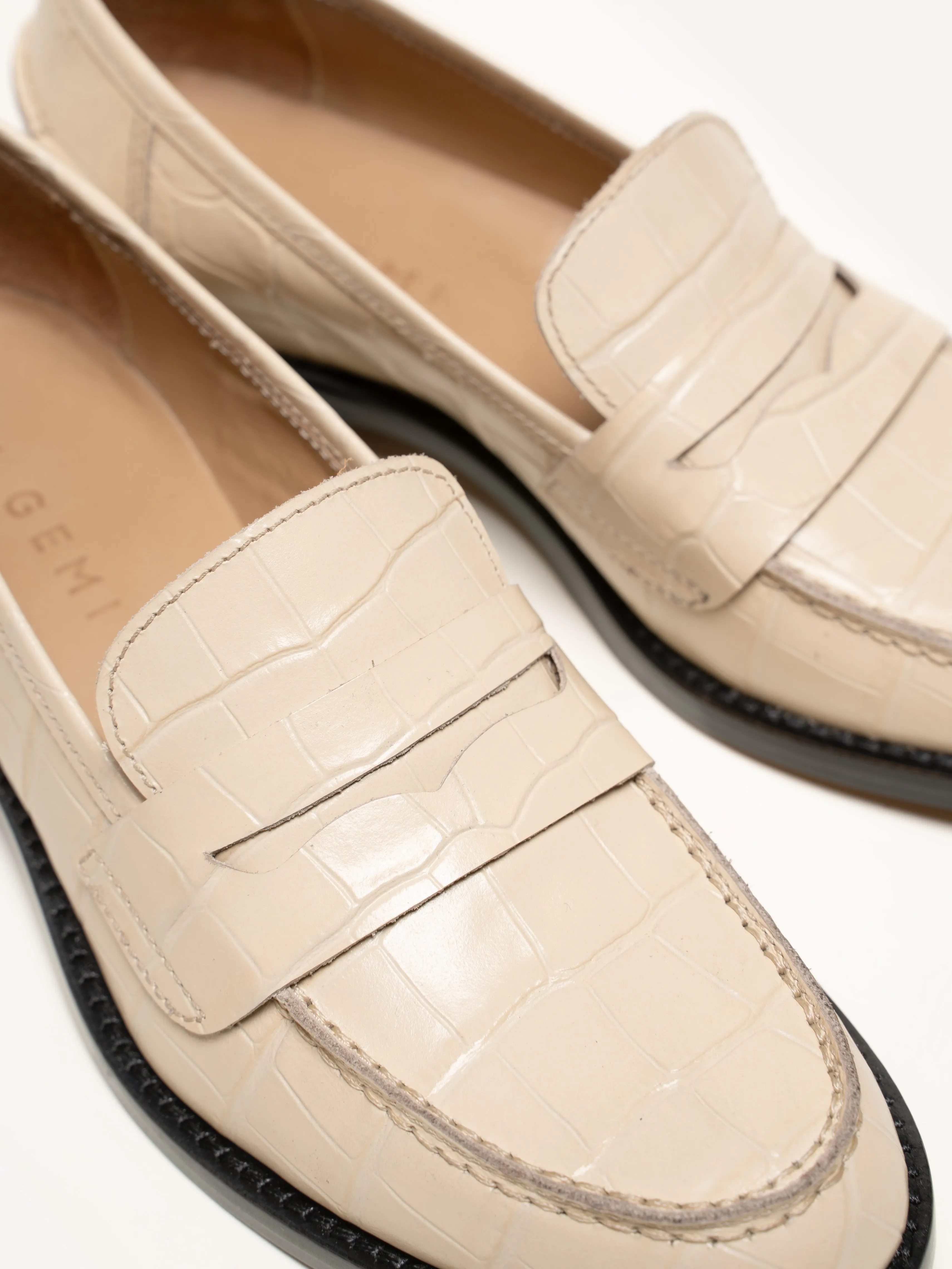 The Tosca (Sample Sale)