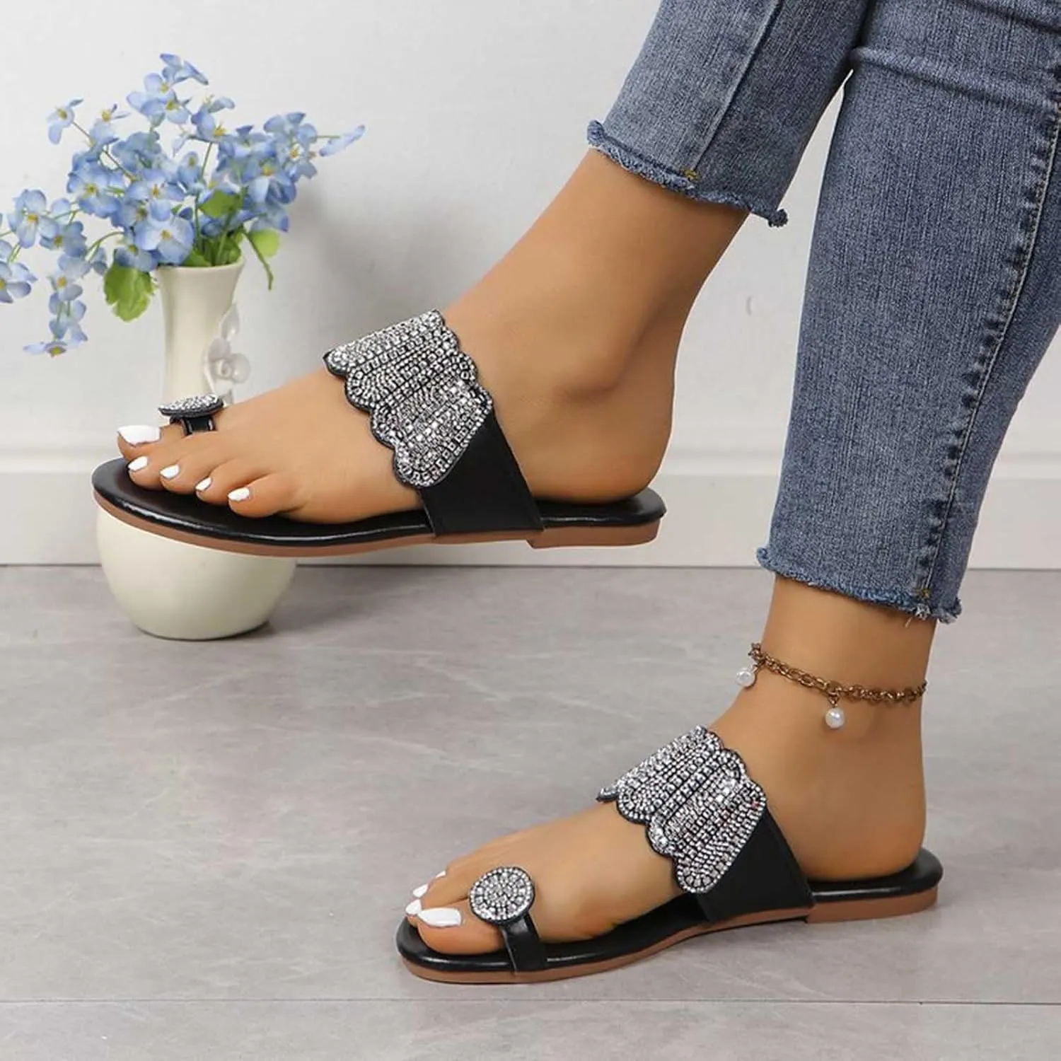 Toe Ring Sandals Women Fashion Sparkly Bling Flip Flops Lightweight Slip on Indoor Outdoor Flip-Flops Shoes