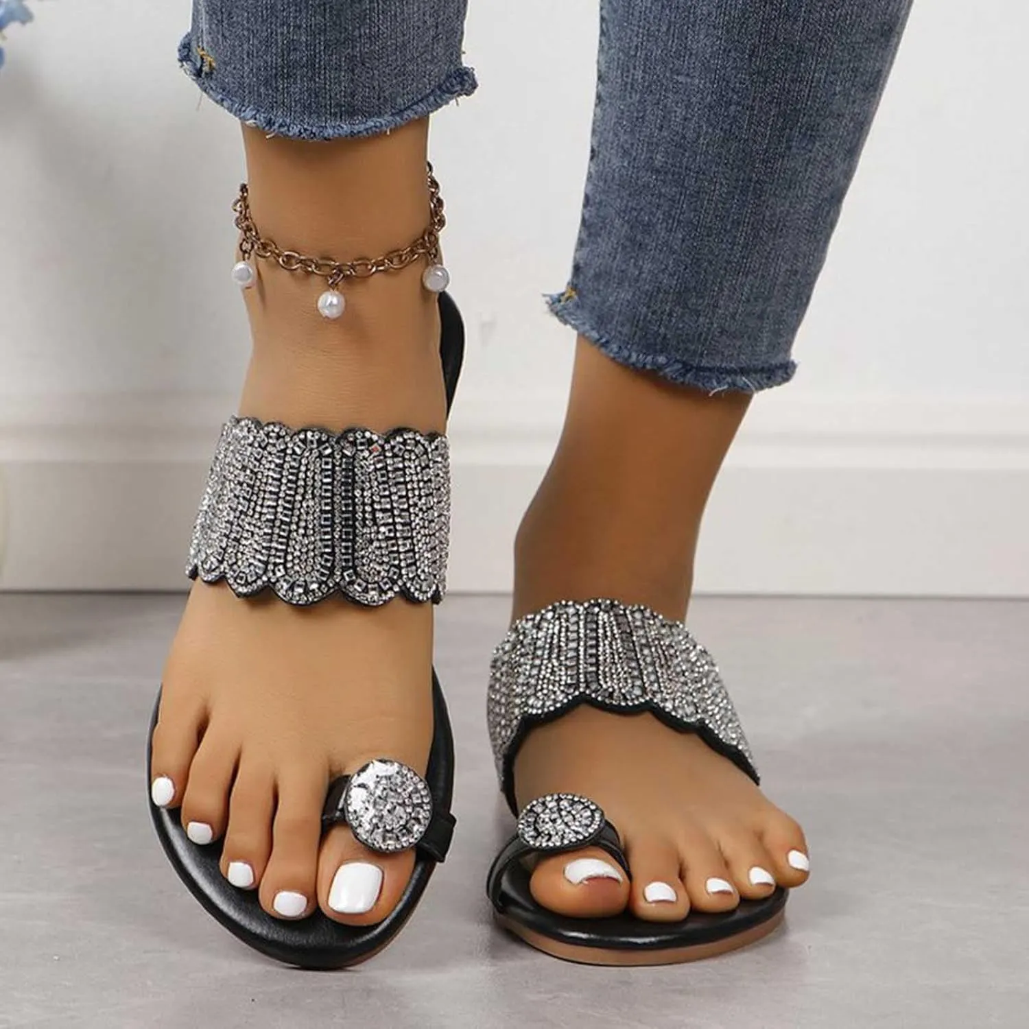 Toe Ring Sandals Women Fashion Sparkly Bling Flip Flops Lightweight Slip on Indoor Outdoor Flip-Flops Shoes