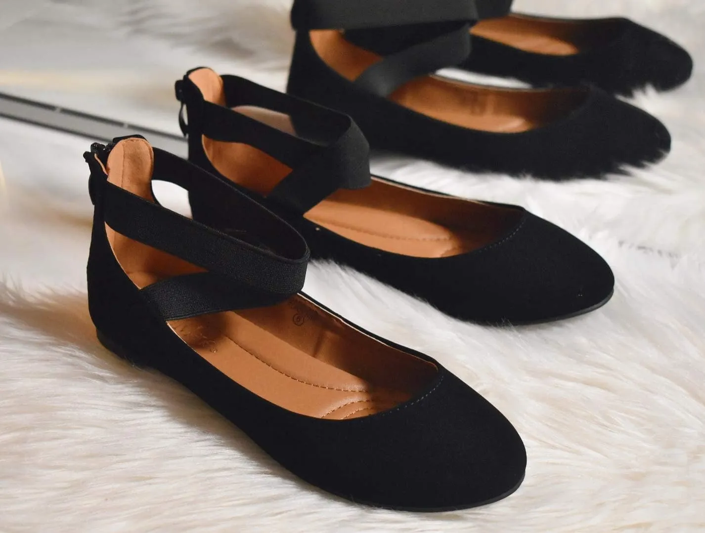 Womens Dana Closed Toe Ankle Strap Slide Flats