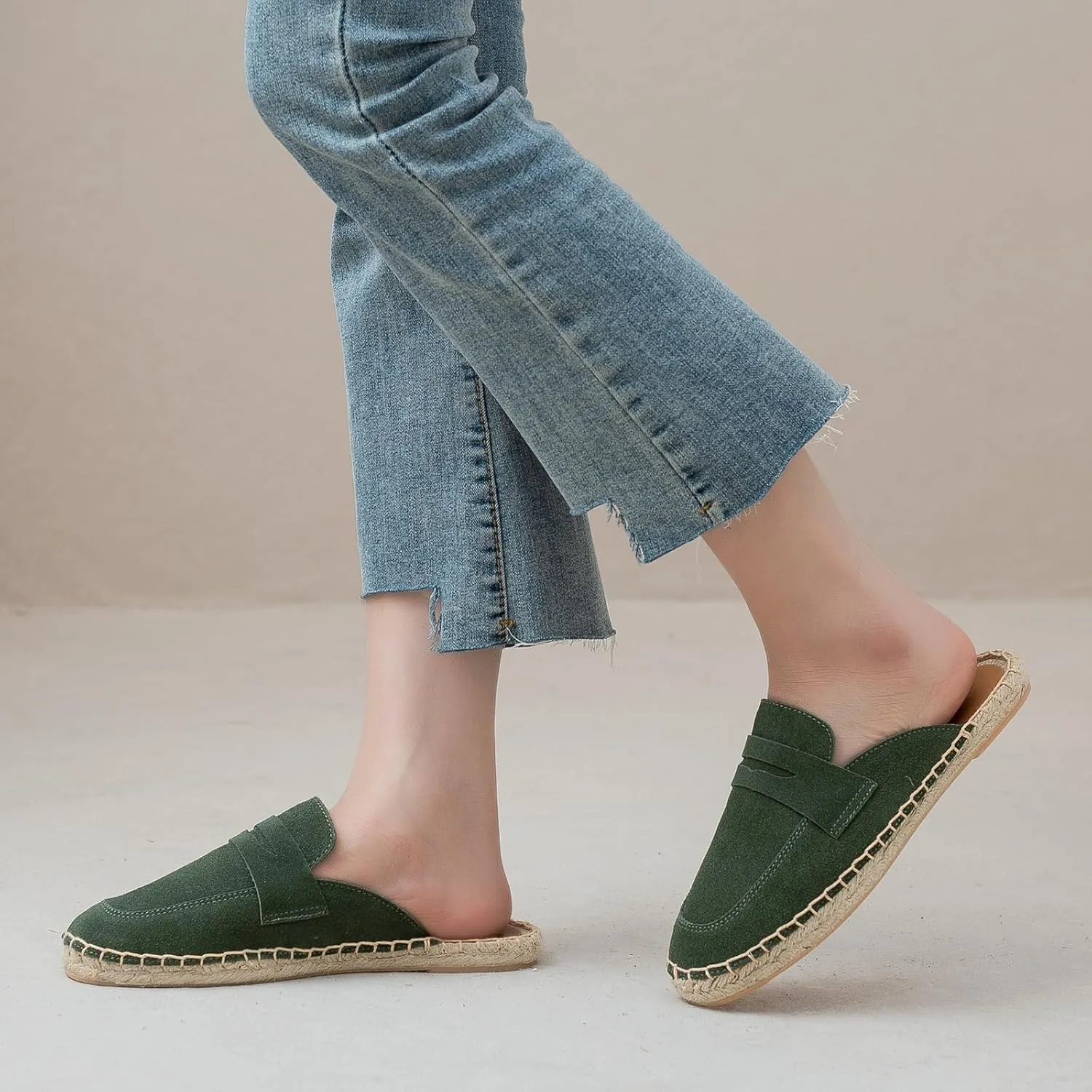 Women's Mule - Soft and Comfortable Women's Flat Mule Slippers, Non Slip Cowhide Flat Shoes, Suitable for Work, Vacation, Beach, Vacation, Shopping