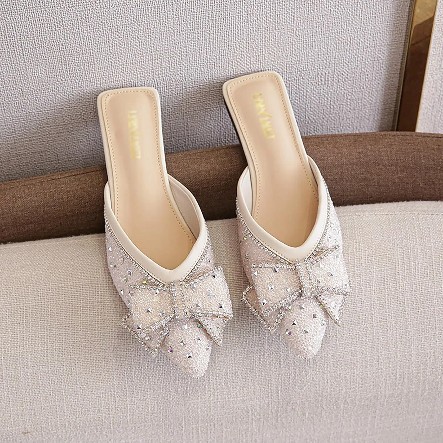 Women's Rhinestone Bow Flat Mules,Fashion Sequins Bow-Knot Closed Pointed Toe Backless Comfortable Slip-On Beef Tendon Soft Sole Slides Wedding Party Mule Shoes